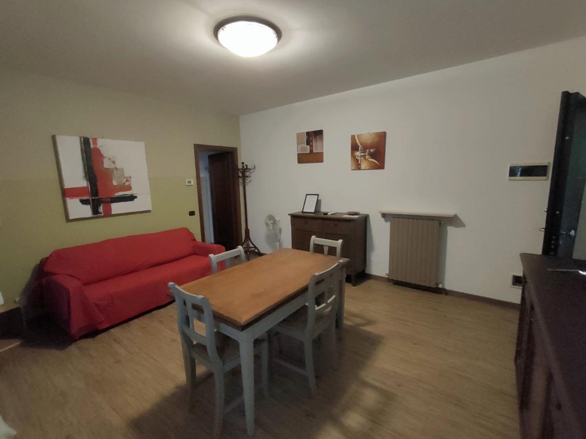 Appartamento Nanda Reggio Emilia Bagian luar foto